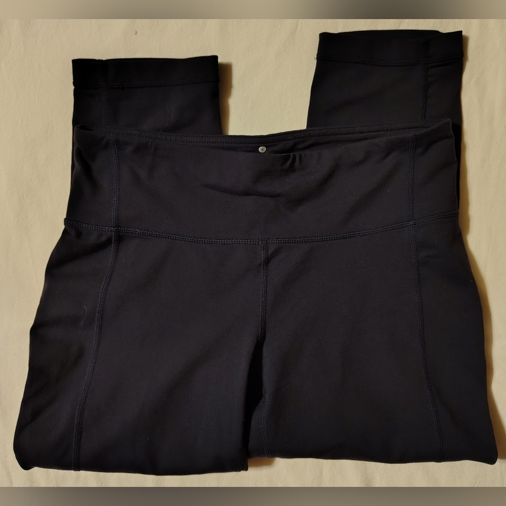 Athleta Elation High Rise Crop Navy Blue Leggings Size Medium NWOT